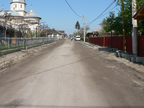 2 M Sadoveanu inlocuit borduri  7.jpg